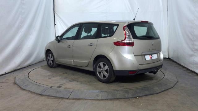 Renault Grand Scénic image 2