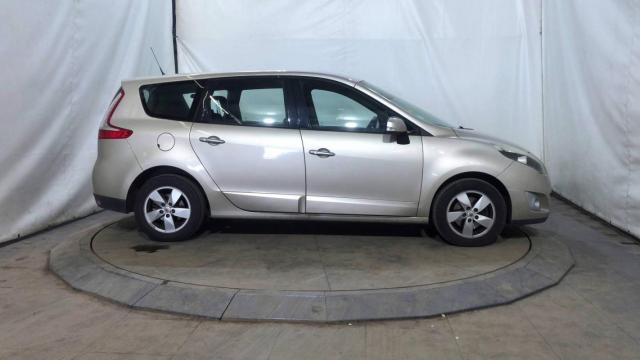 Renault Grand Scénic image 1