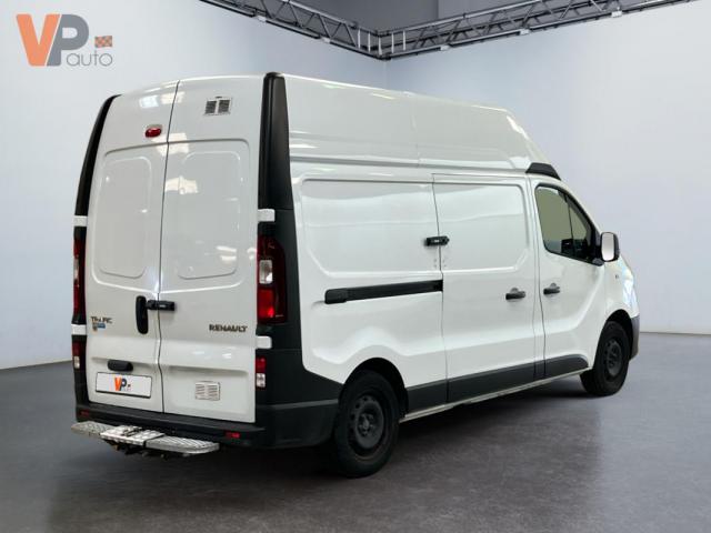 Renault Trafic image 8