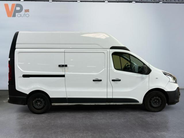 Renault Trafic image 1