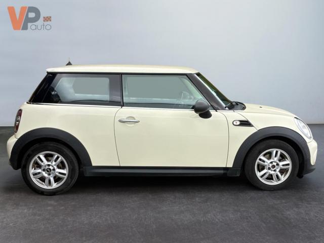 Mini Hatch image 4