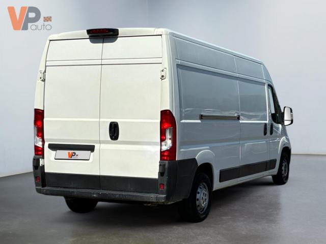 Peugeot Boxer image 1