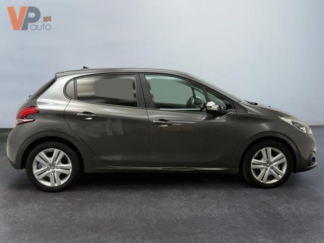 Peugeot 208 image 3