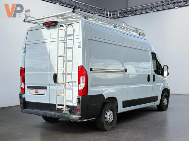Peugeot Boxer image 2