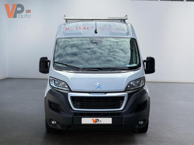 Peugeot Boxer image 1