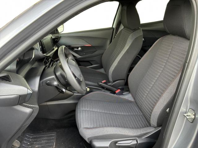 Peugeot 2008 image 8