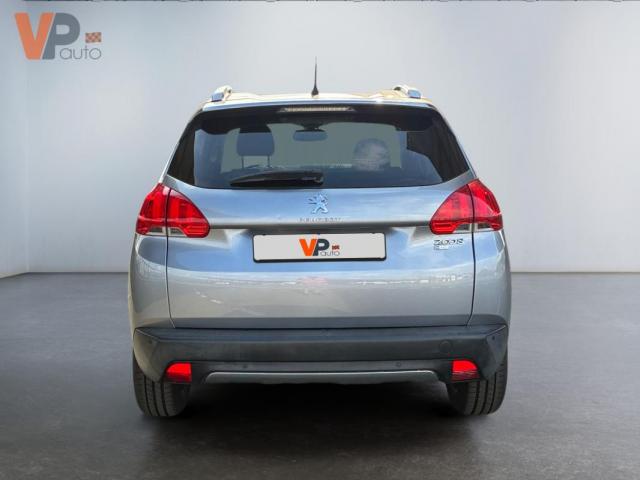 Peugeot 2008 image 8