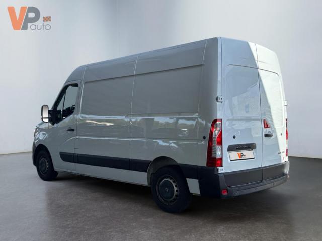 Renault Master image 2