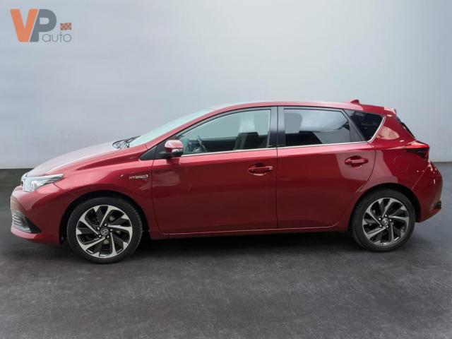 Toyota Auris image 2
