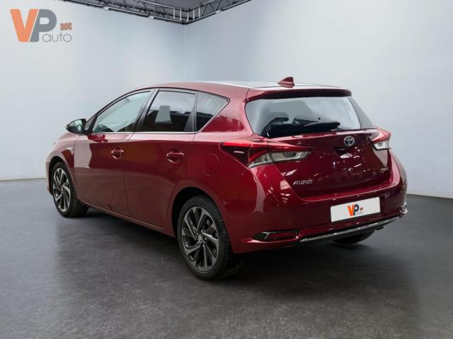 Toyota Auris image 6