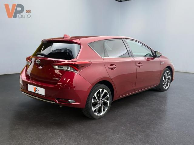 Toyota Auris image 5