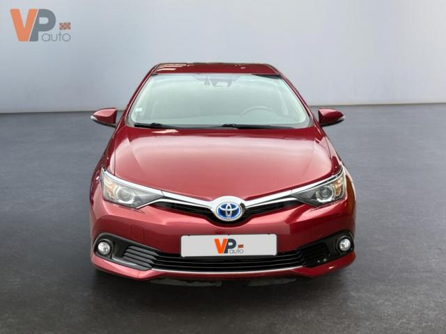 Toyota Auris image 8