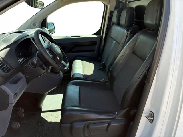 Citroen Jumpy image 2