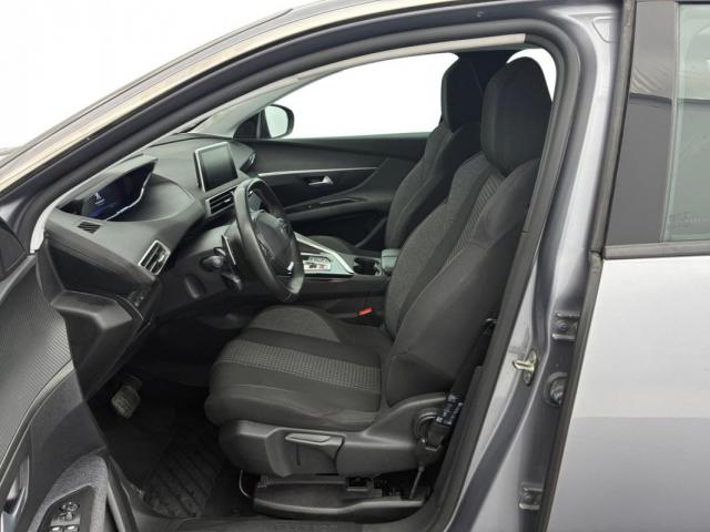 Peugeot 3008 image 3