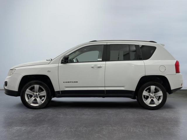 Jeep Compass image 8