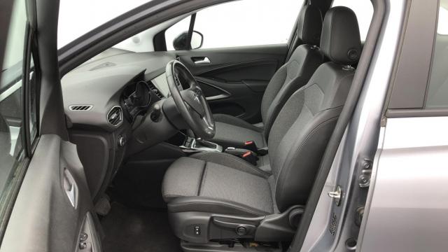 Opel Crossland image 2