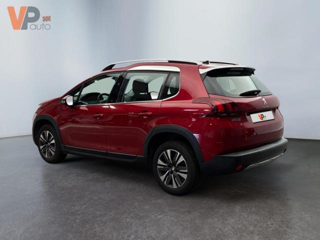 Peugeot 2008 image 8
