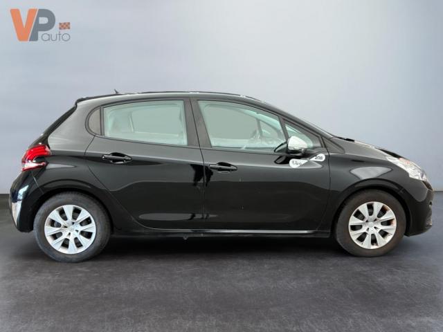 Peugeot 208 image 6