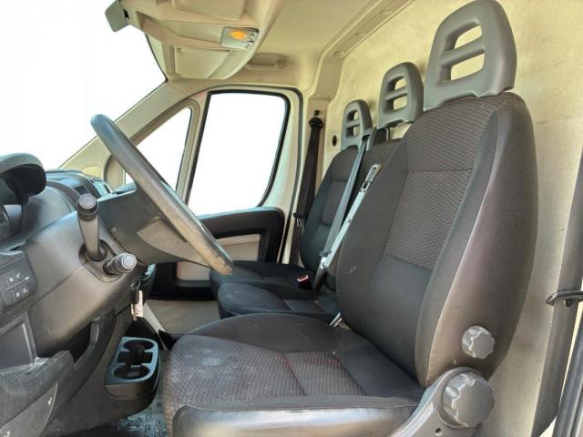 Peugeot Boxer image 2