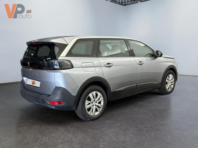 Peugeot 5008 image 1