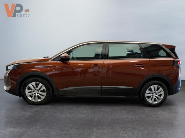 Peugeot 5008 image 1
