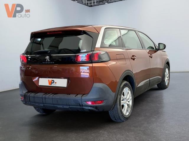 Peugeot 5008 image 2