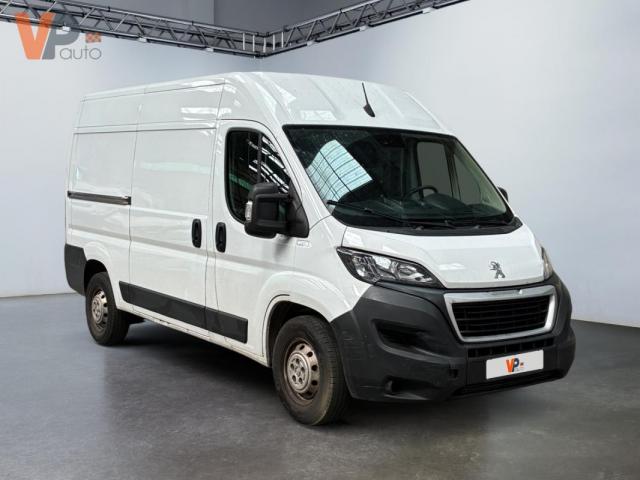 Peugeot Boxer image 1