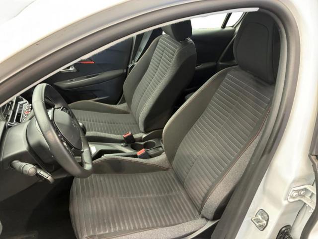 Peugeot 208 image 4