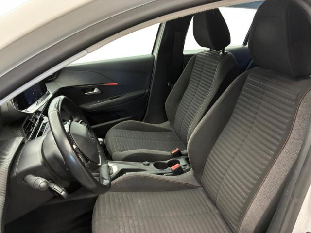 Peugeot 208 image 4