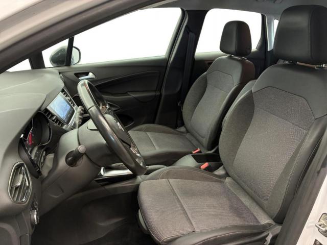 Opel Crossland image 2