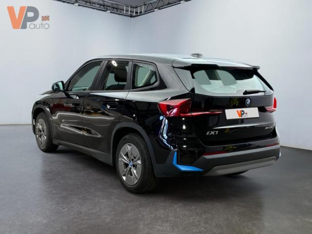 Bmw Ix1 image 3