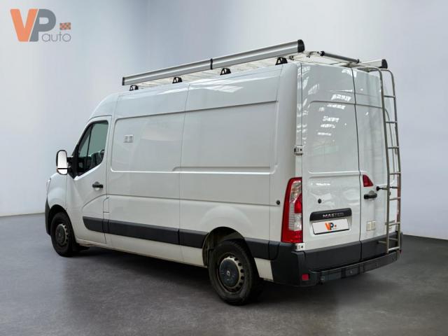 Renault Master image 1