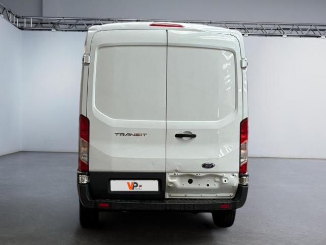 Ford Transit image 8