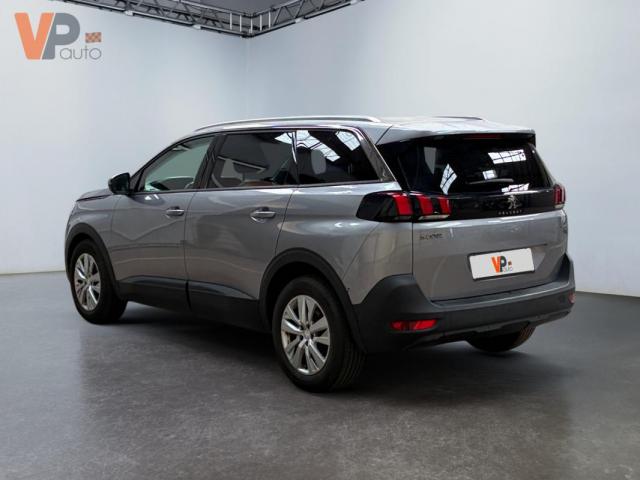 Peugeot 5008 image 2