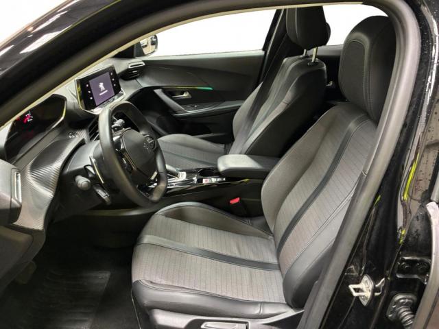 Peugeot 2008 image 6