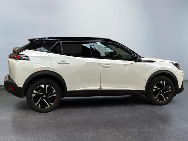 Peugeot 2008 image 3