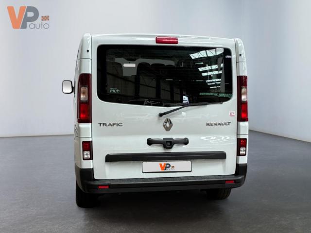 Renault Trafic image 2