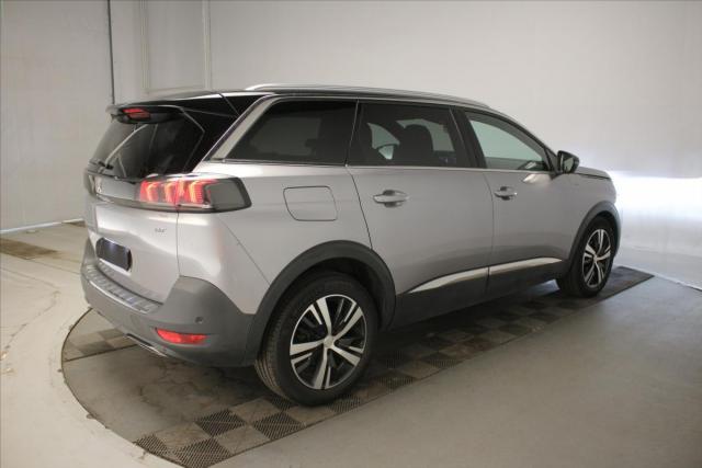 Peugeot 5008 image 7
