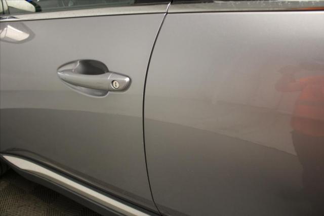 Peugeot 5008 image 1