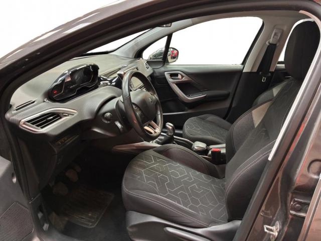 Peugeot 2008 image 3