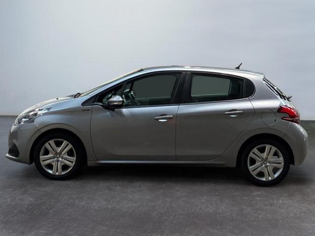 Peugeot 208 image 5