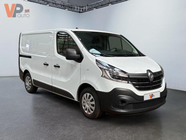 Renault Trafic image 2