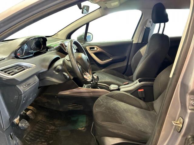 Peugeot 2008 image 1