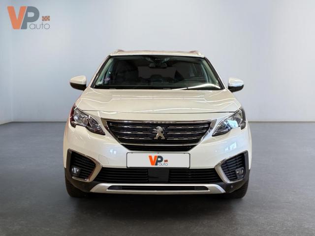Peugeot 5008 image 1