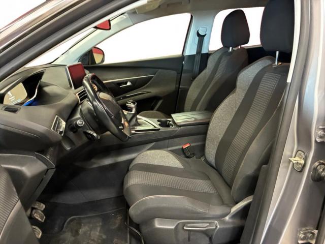 Peugeot 5008 image 4