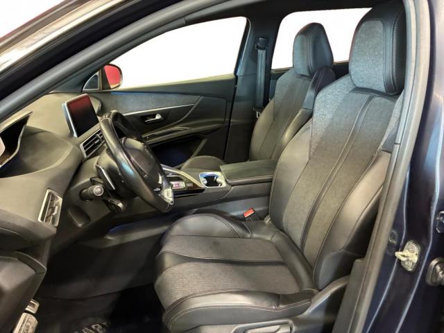 Peugeot 5008 image 1