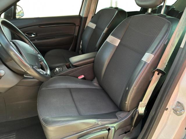 Renault Grand Scénic image 4