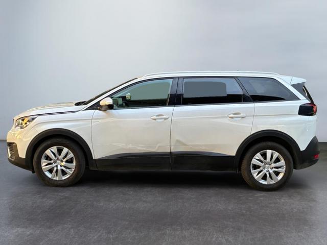 Peugeot 5008 image 3