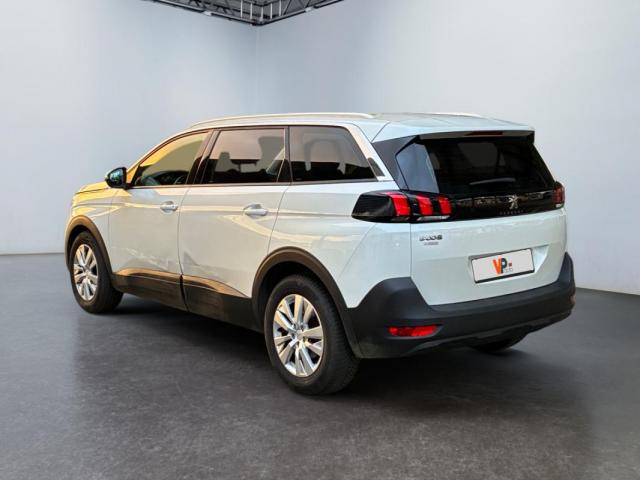 Peugeot 5008 image 2