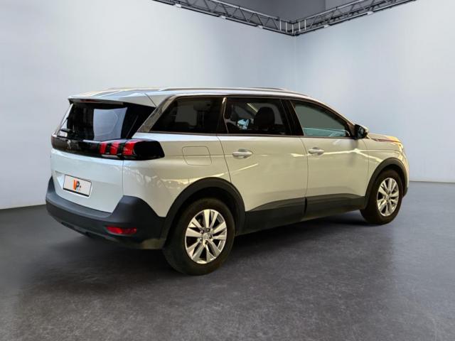 Peugeot 5008 image 7